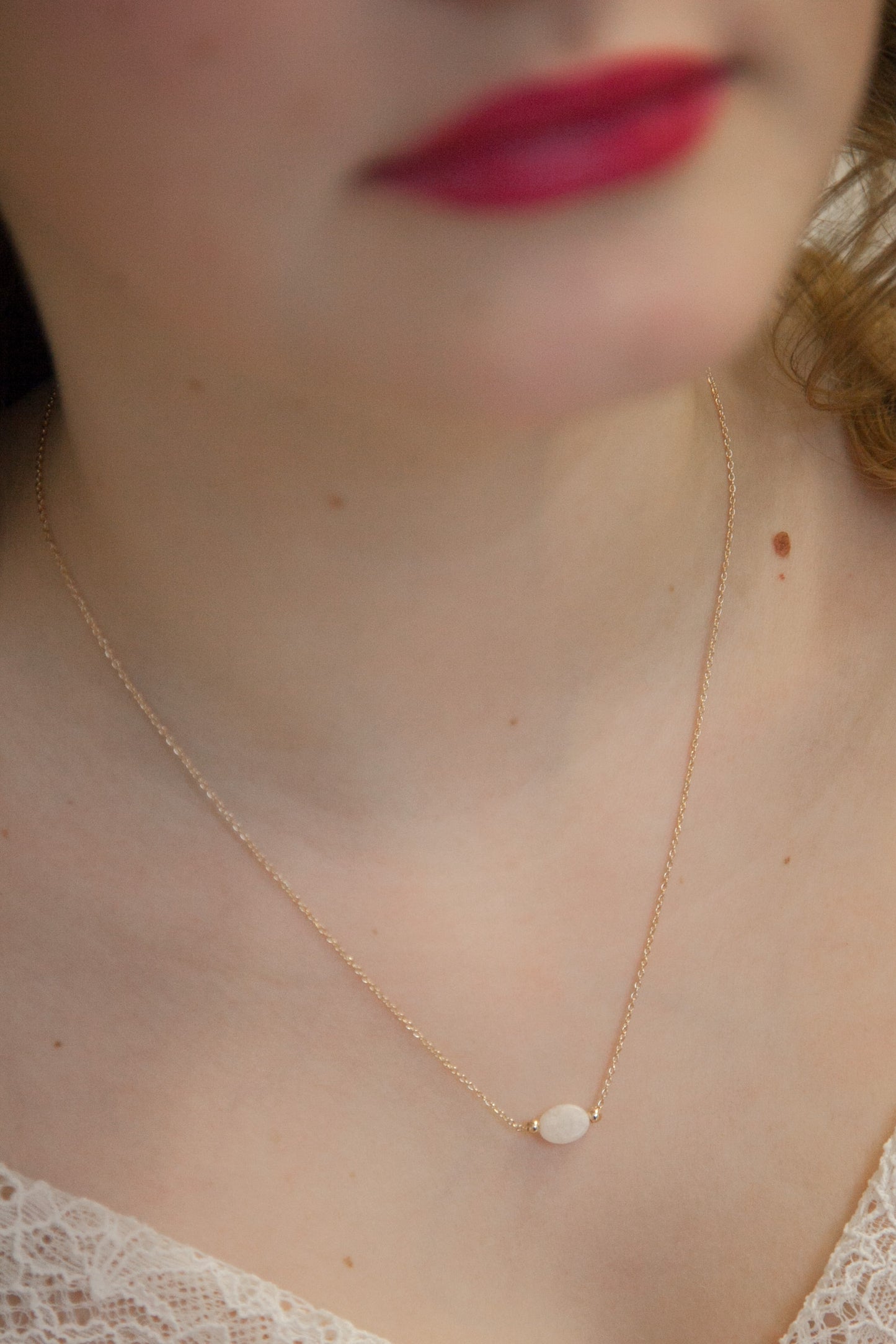 Kette mit einem Mondstein-Änhänger - 18K vergoldet