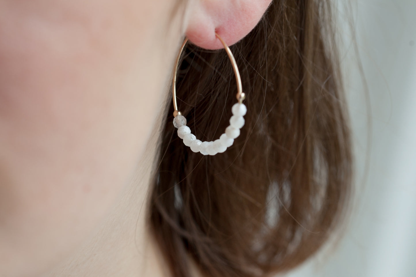 Creolen Ohrringe mit Edelsteinen Vergoldet, Edelstein Schmuck für Damen