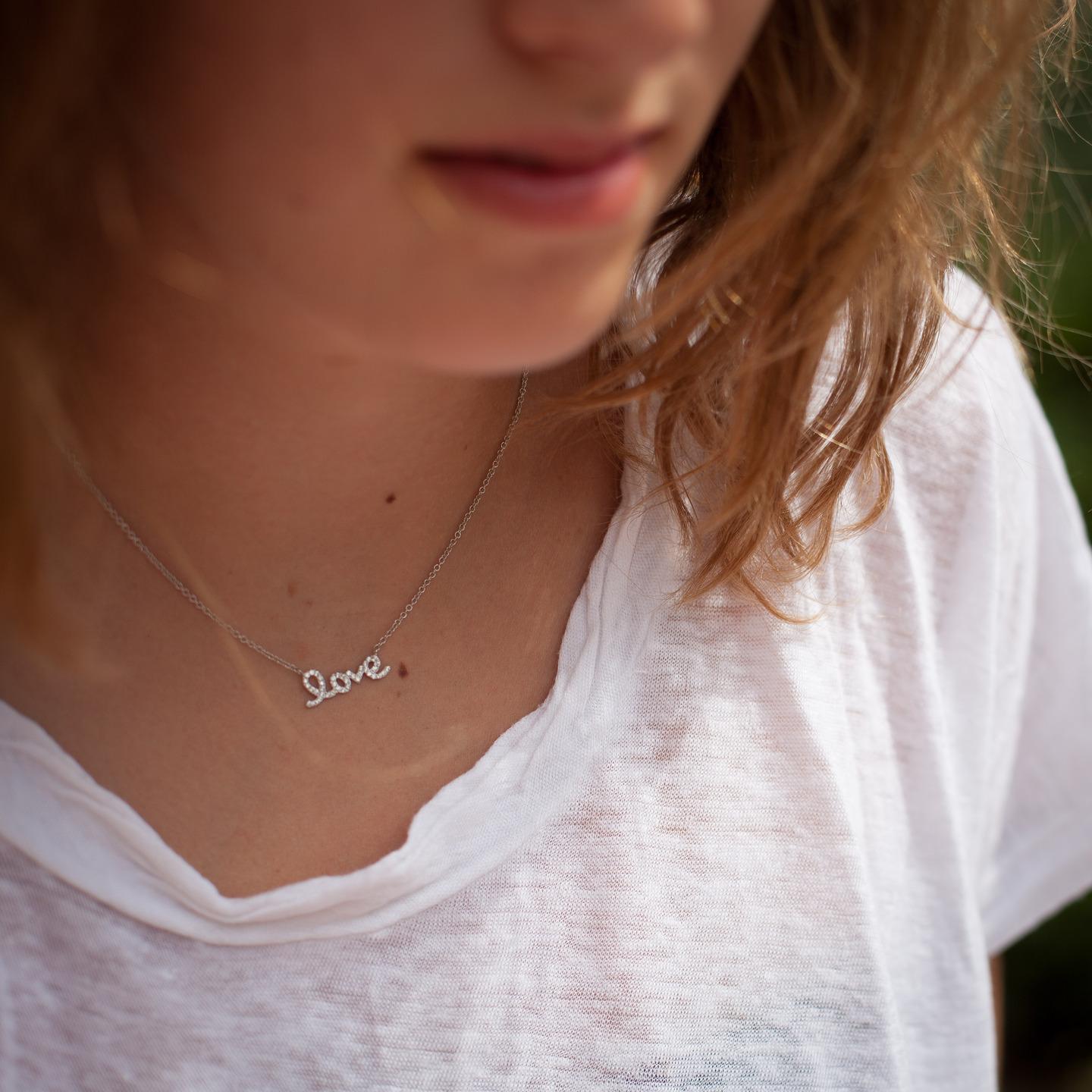 Halskette Love aus Silber mit Zirkonia