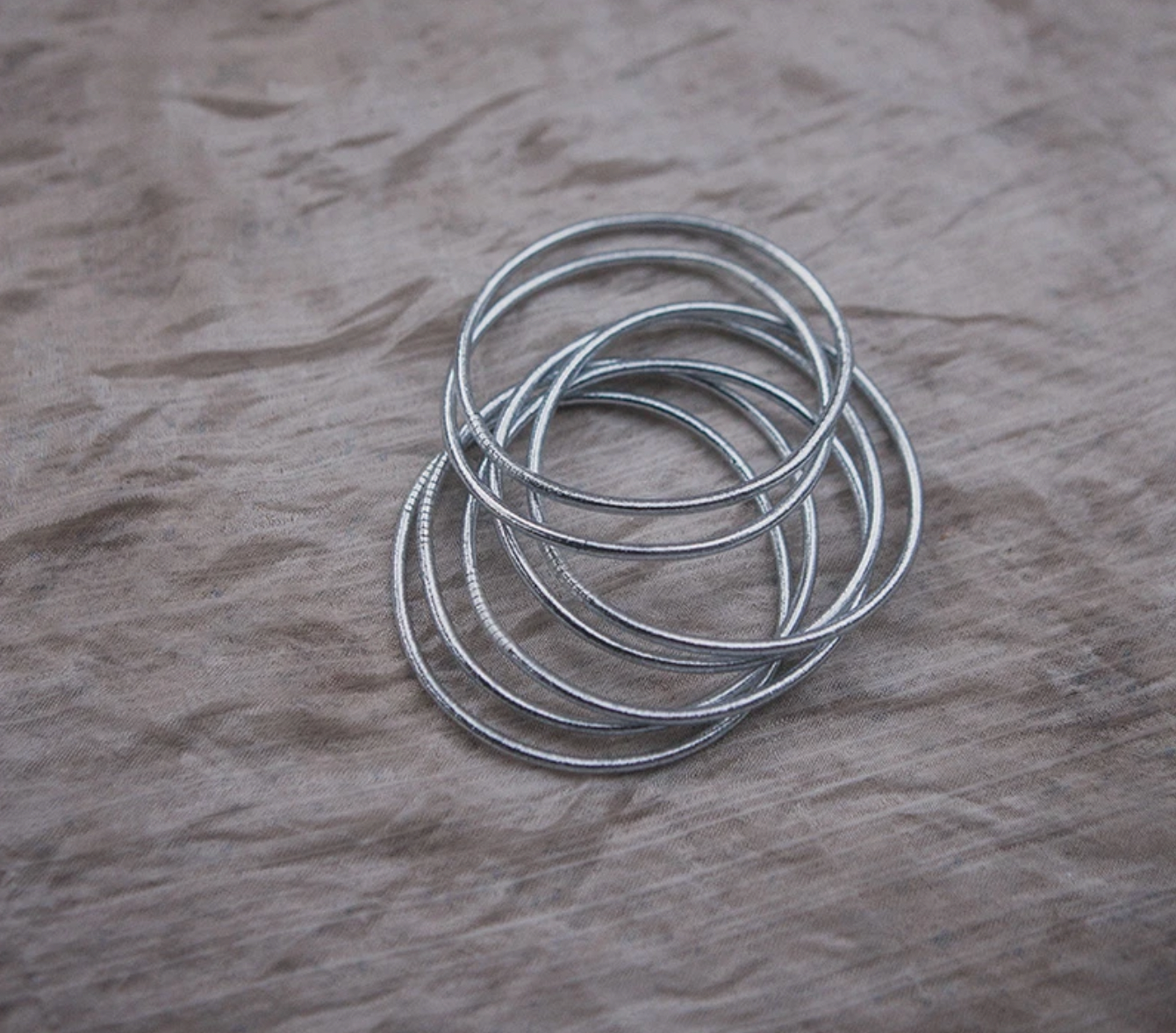 Buddhistisches Armband silber