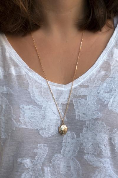 Lange Kette mit Oval Foto Medaillon vergoldet