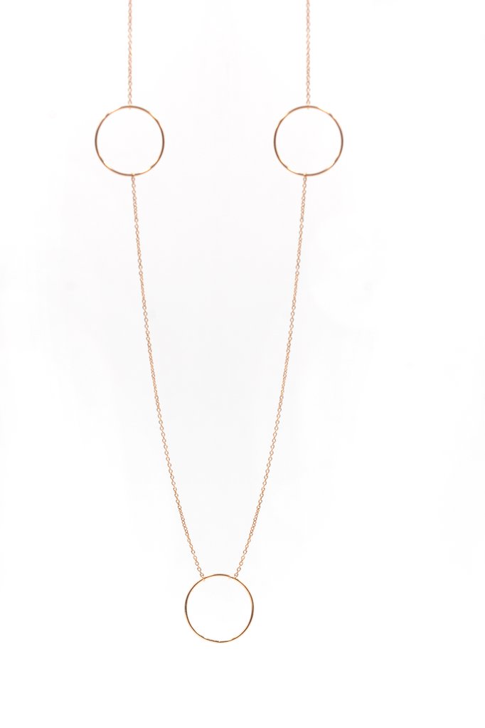 Lange Kette mit 3 Ringen versehen - 16Karat vergoldet