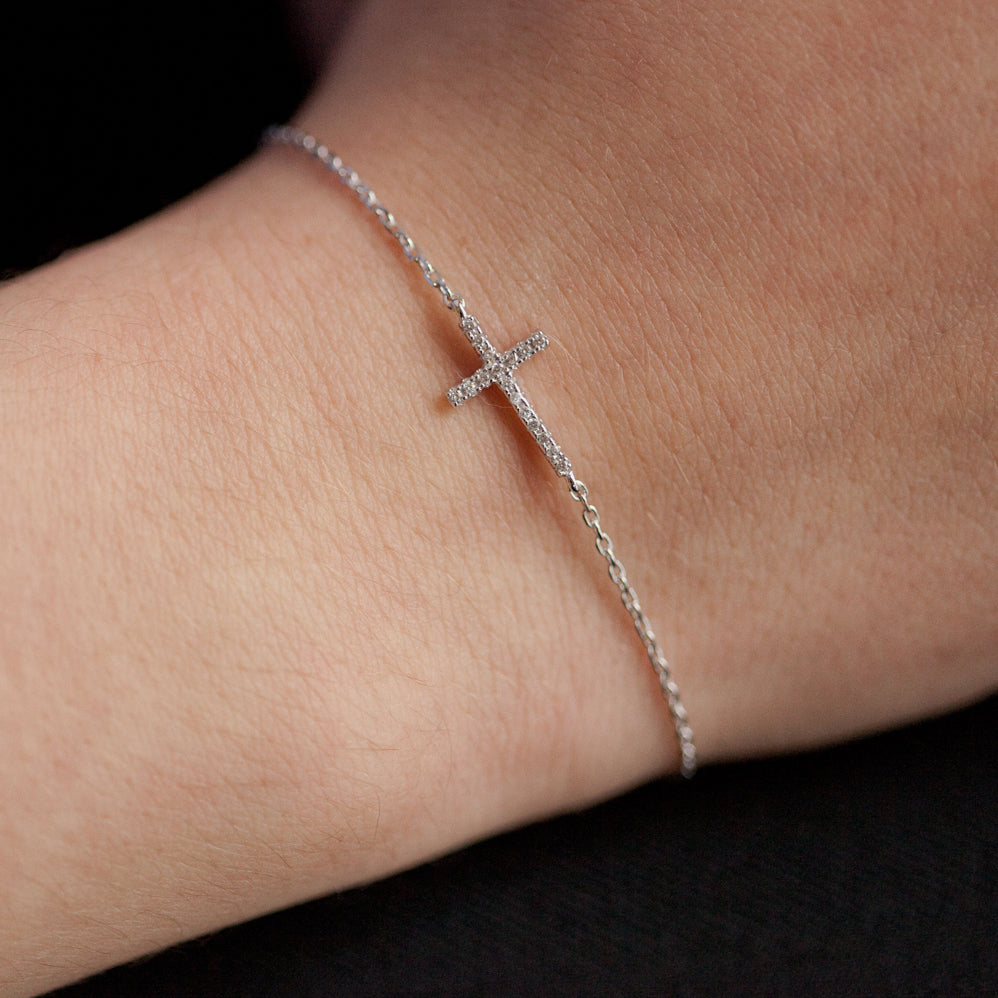 Armband mit Zirkonia Kreuz aus Silber
