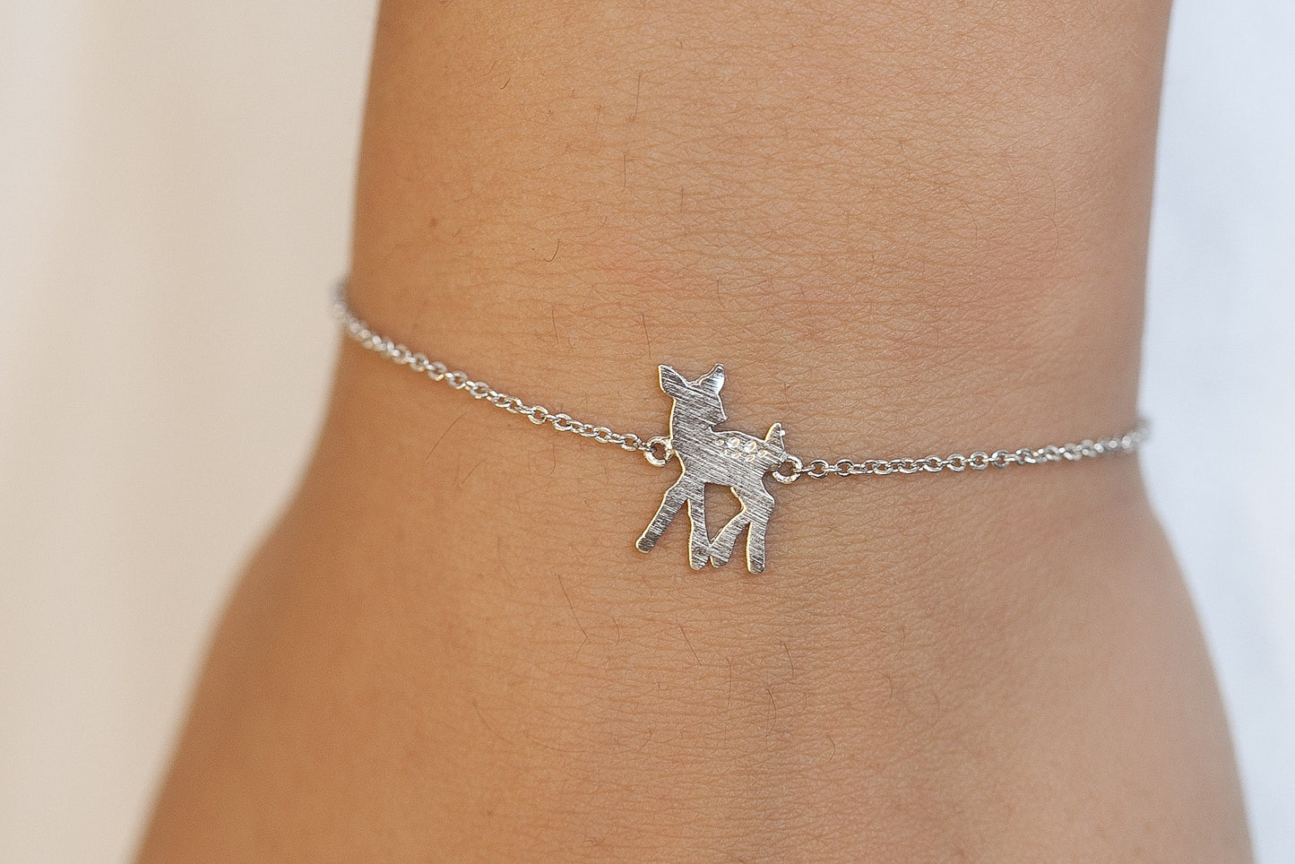 Armband mit Rehkitz versilbert, Reh Armkette