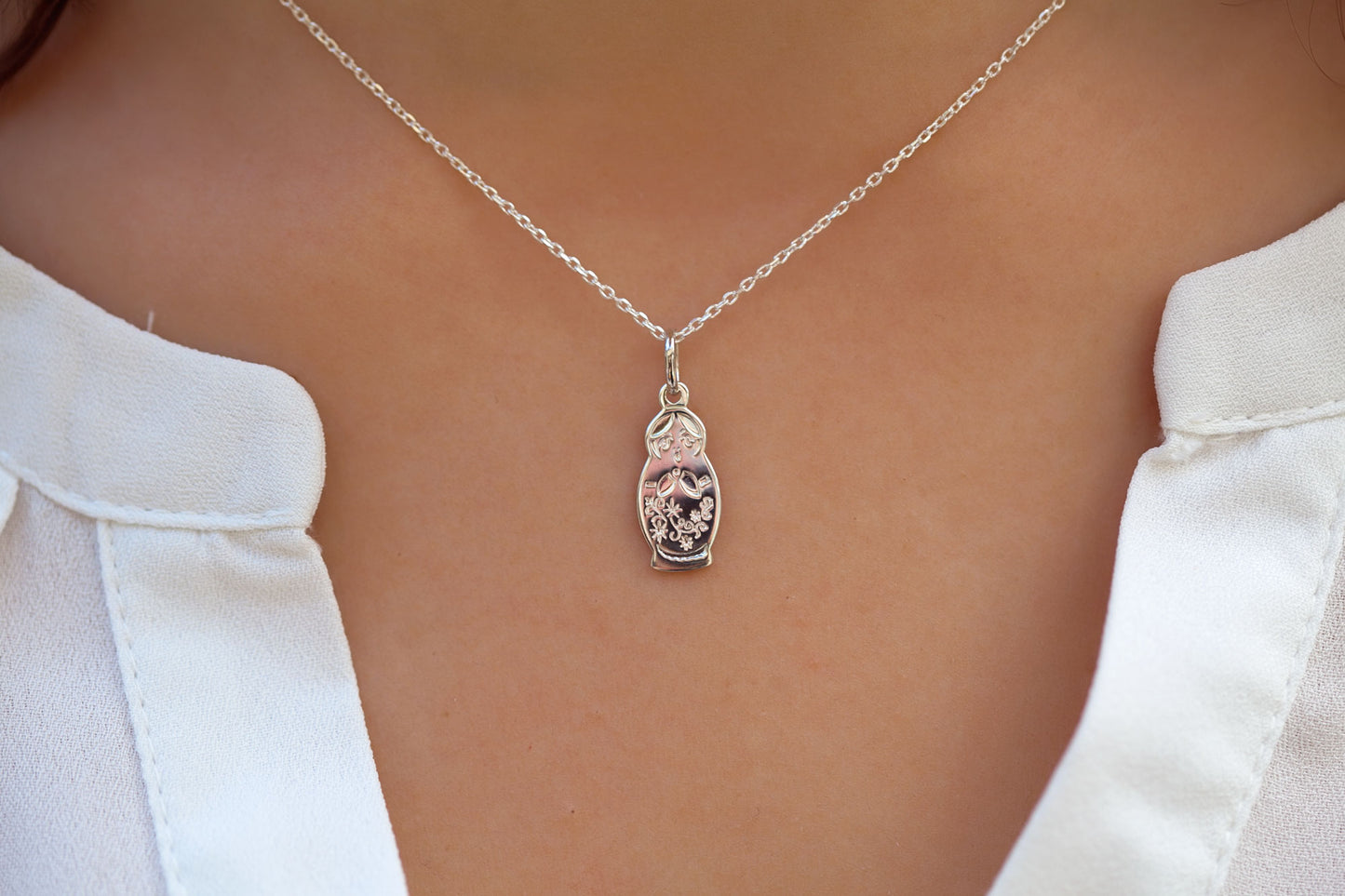 Kette mit russischer Matroschka Puppe aus Silber
