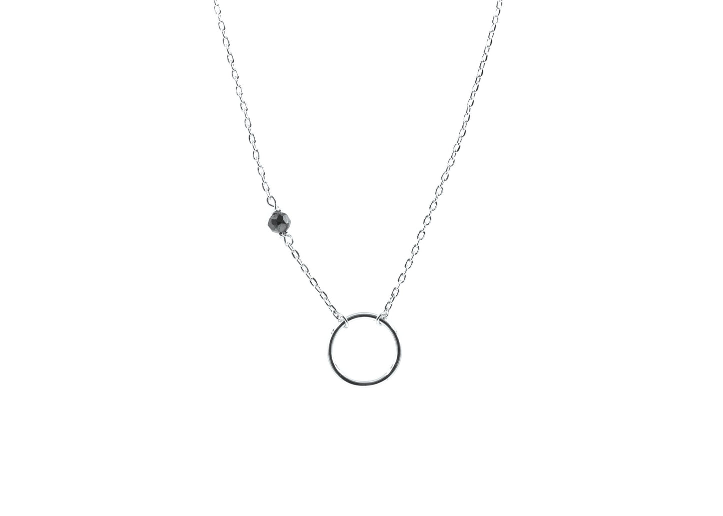 Kette mit Kreis und Perle aus Silber