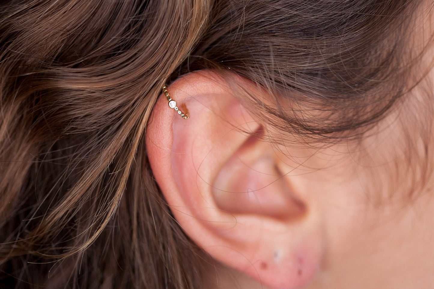 Ear cuff mit zirkonia vergoldet