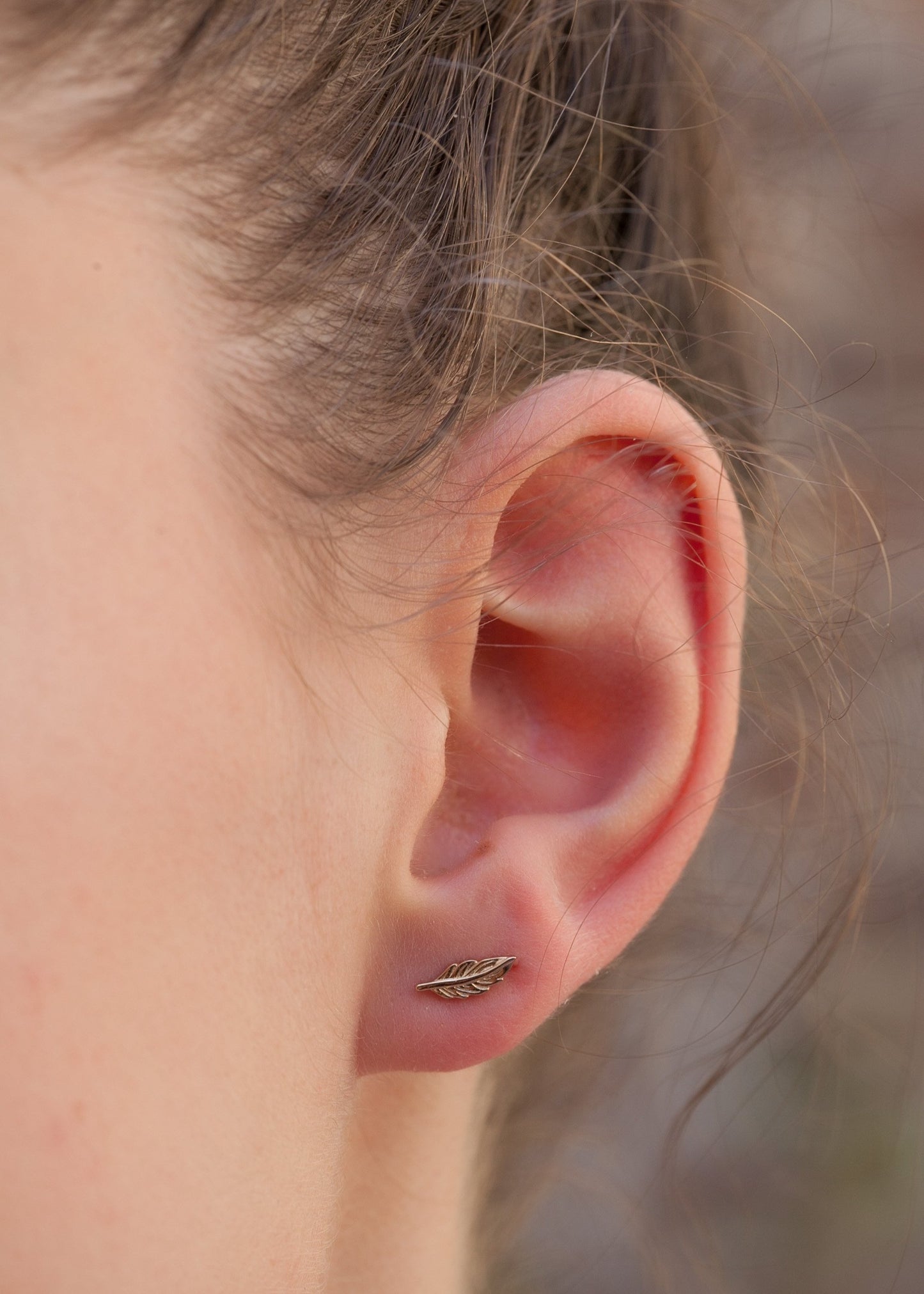 Ohrstecker mit Feder 16Karat vergoldet