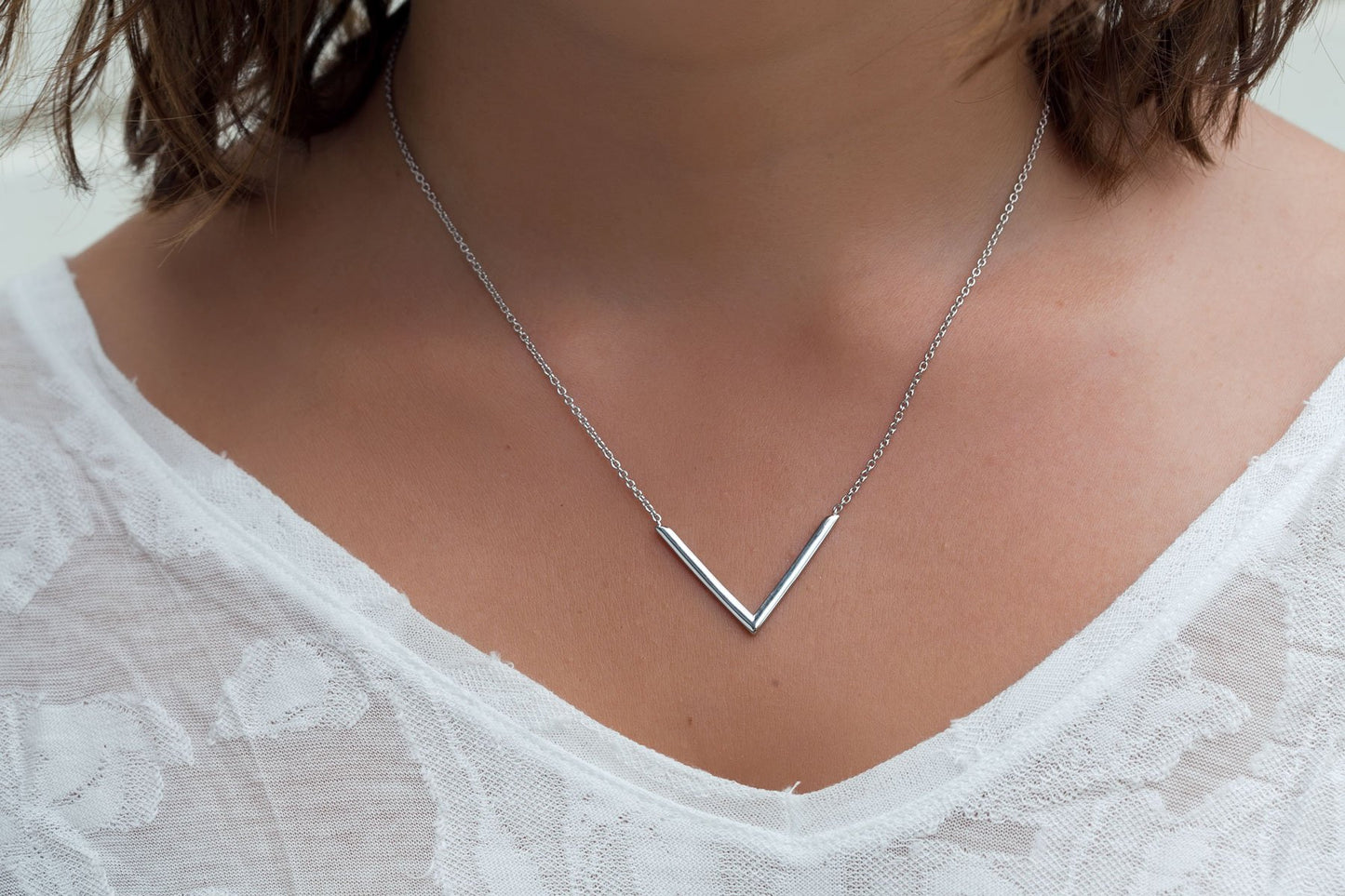 Geometrische V-Kette aus 925er Silber