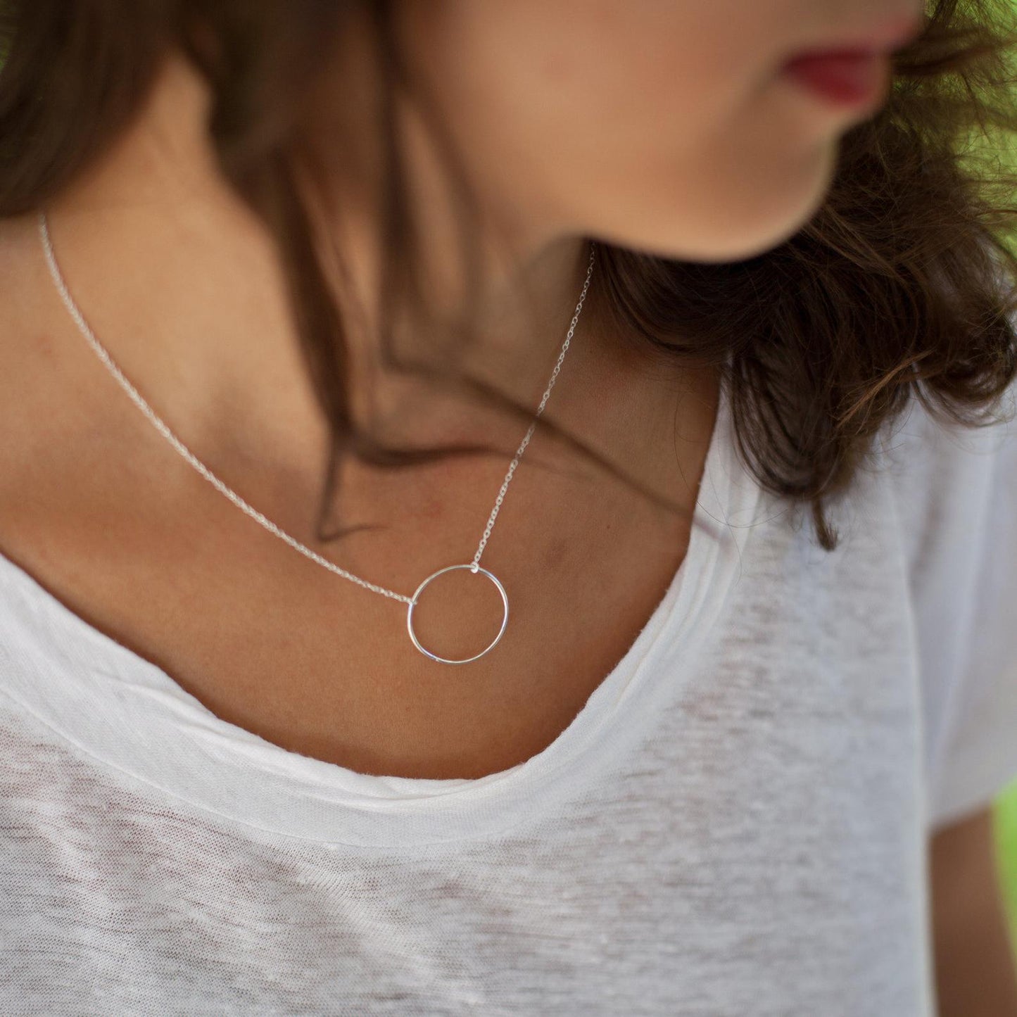 Feine schlichte Kette aus Silber mit Kreis Anhänger für Damen