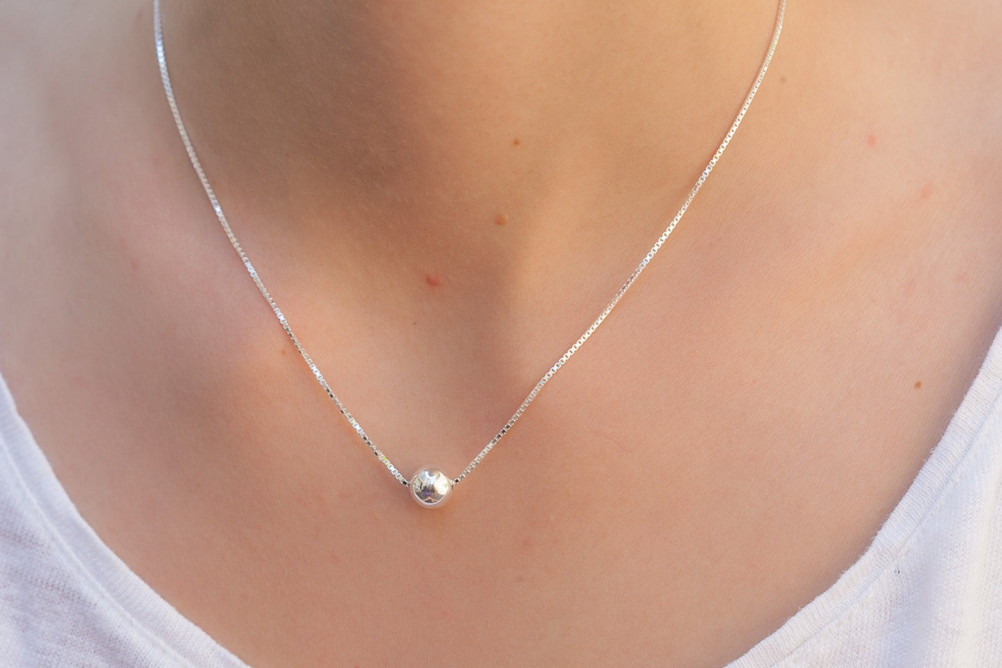 Kette mit Kugel Anhänger aus Silber