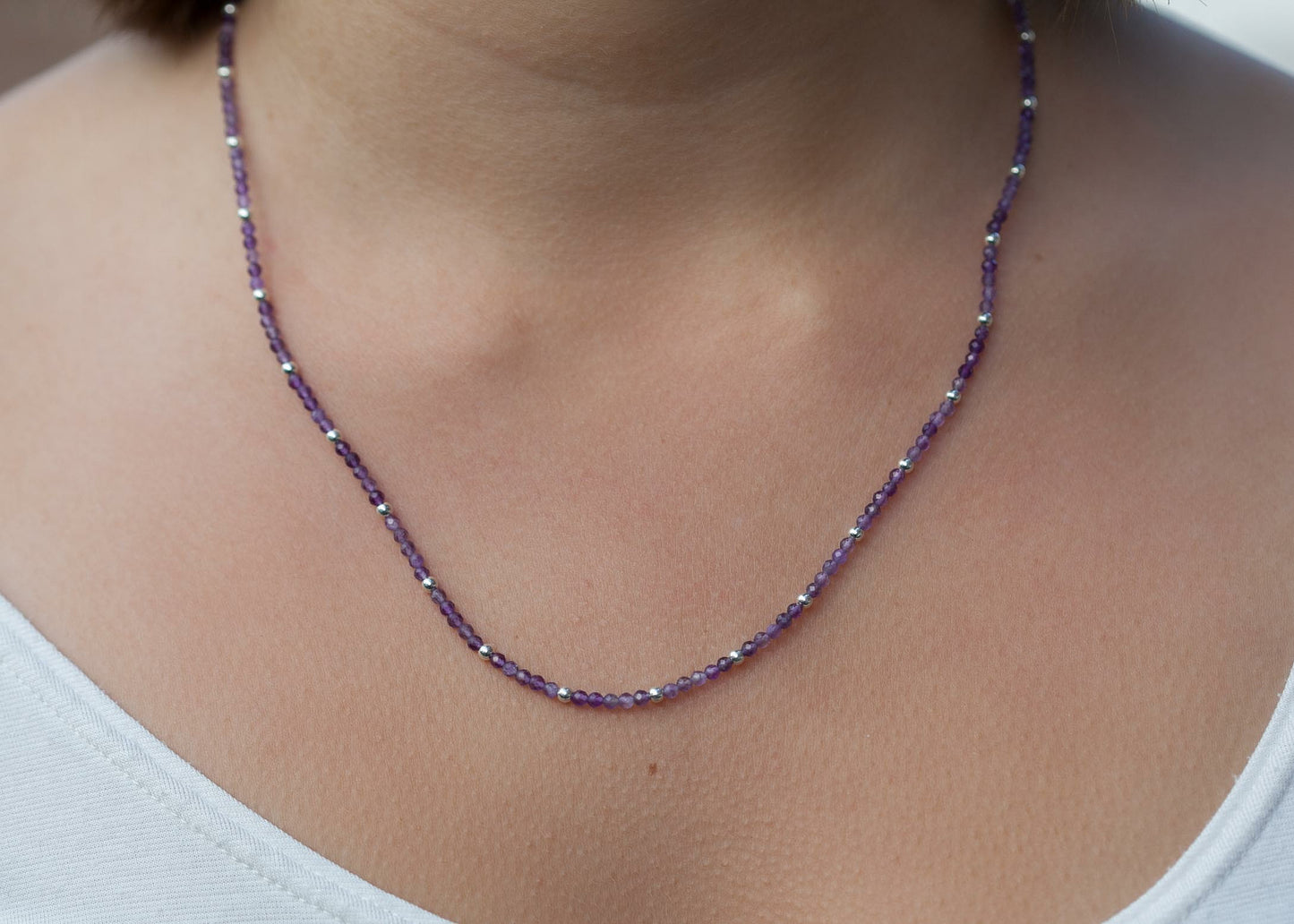 Halskette Silberperlen und Heilsteine