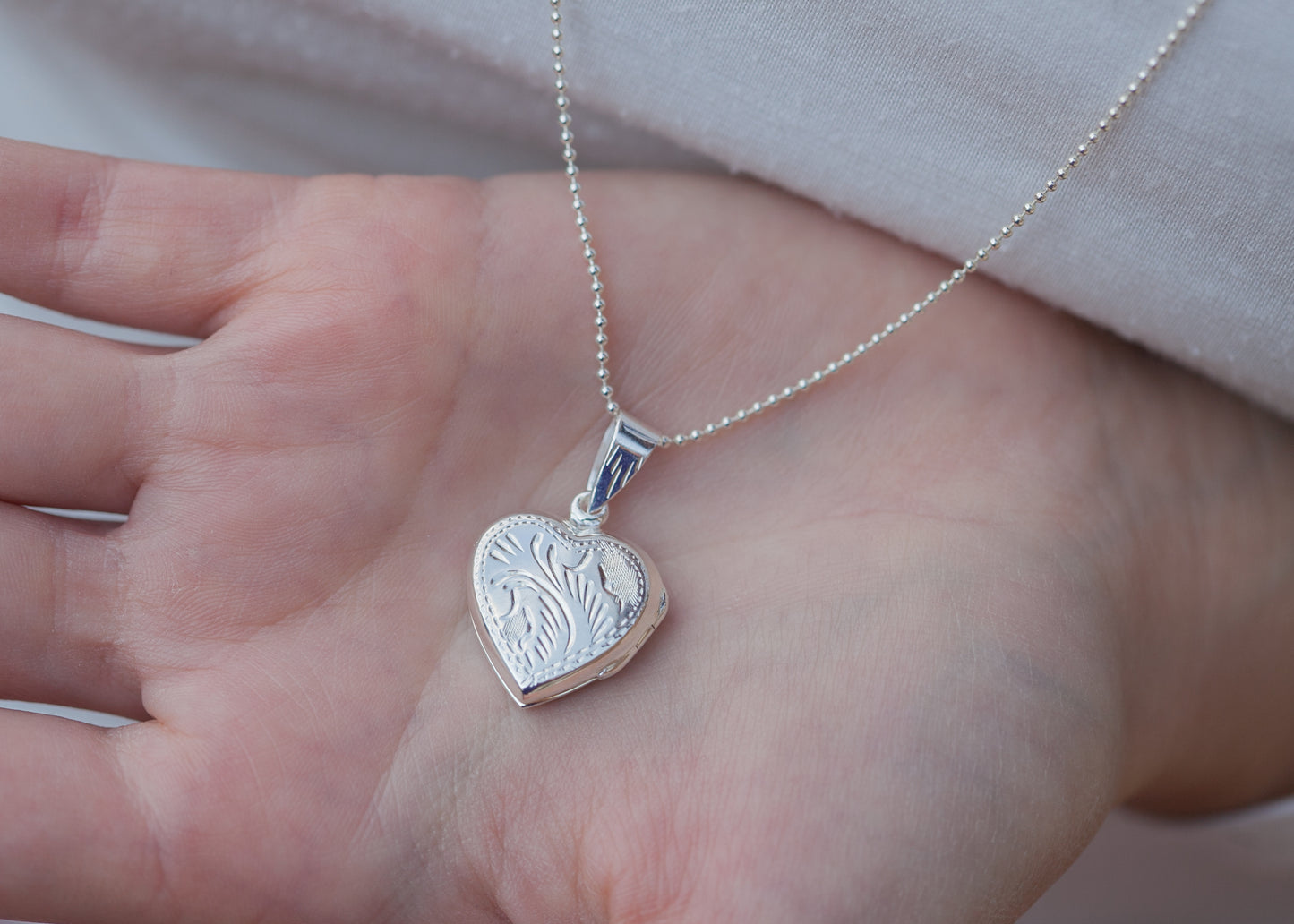 Lange Kette mit Herz Foto Medaillon aus Silber