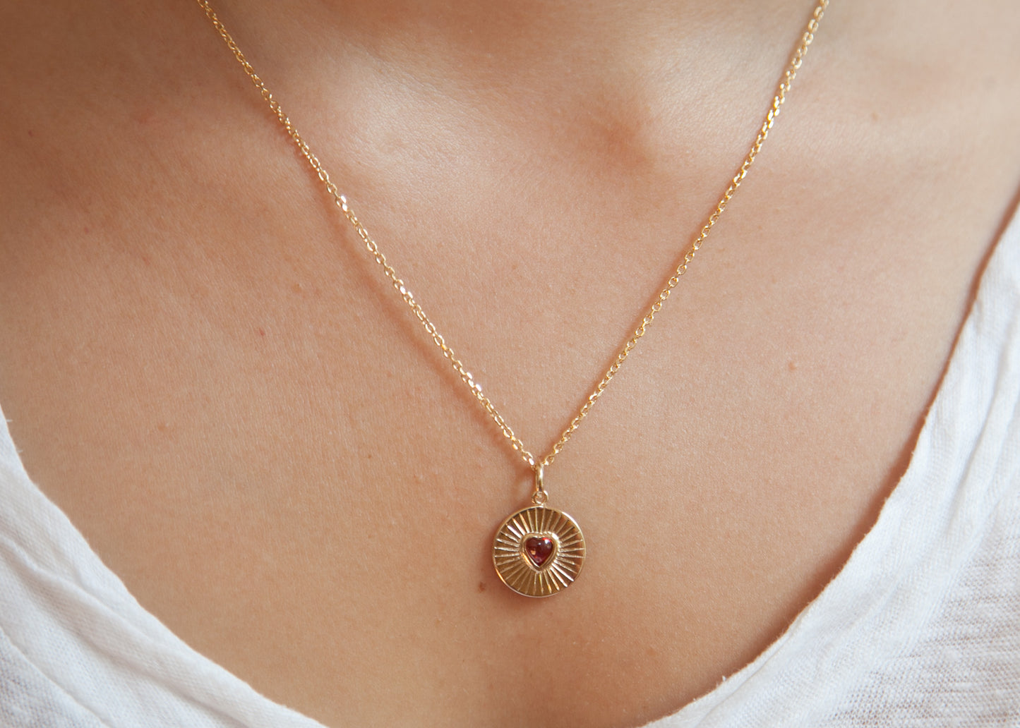 Schöne Kette mit Herz-Anhänger vergoldet