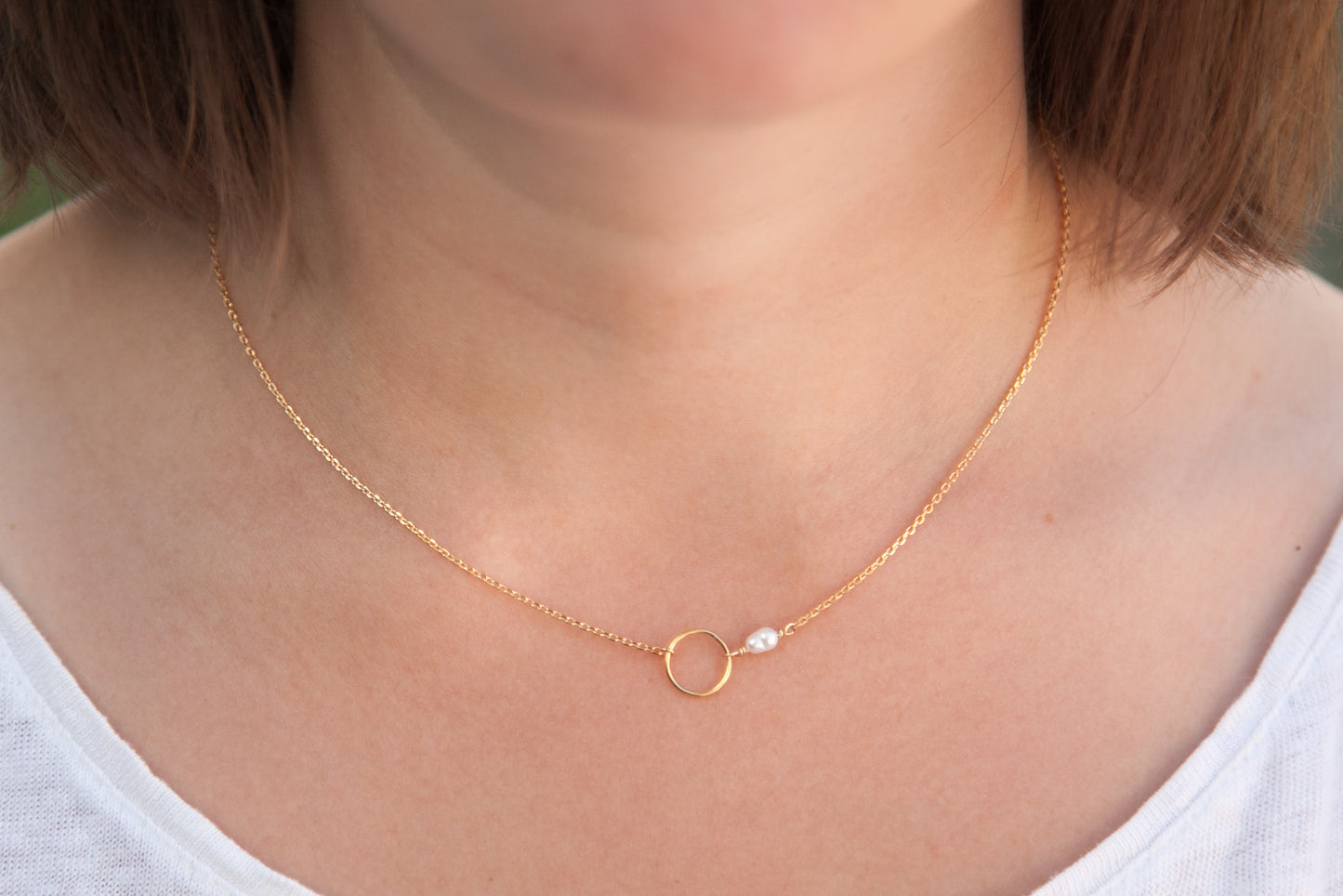 Kette mit Kreis und Perle - vergoldet