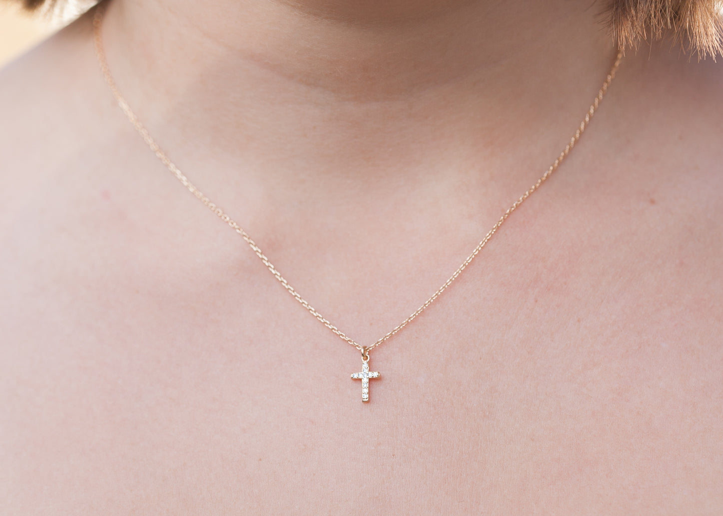 Kette Kreuz mit Zirkonias vergoldet