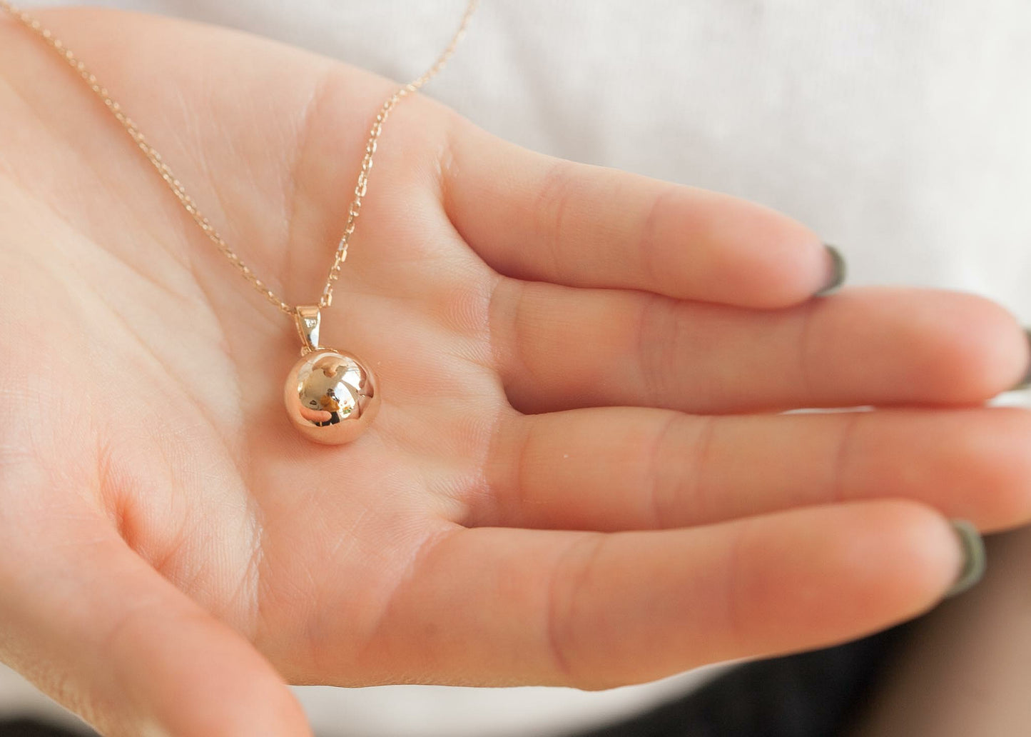Kette mit Kugel Anhänger - 16K Vergoldet
