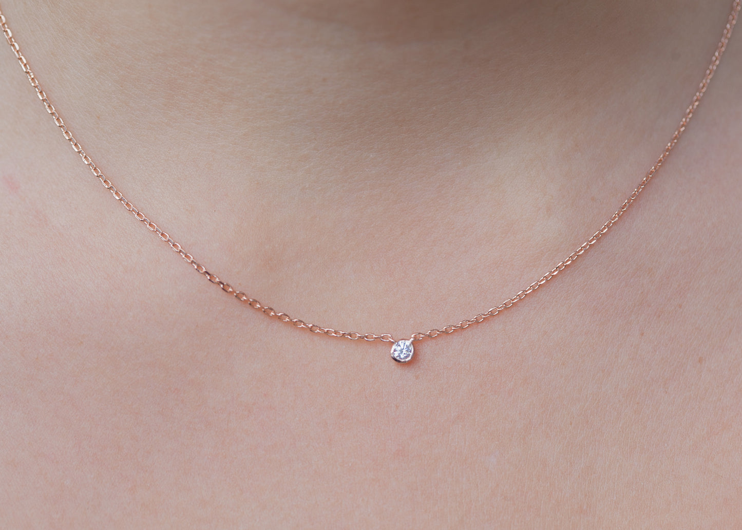 Solitär Kette mit rundem Zirkonia Stein - rosé vergoldet