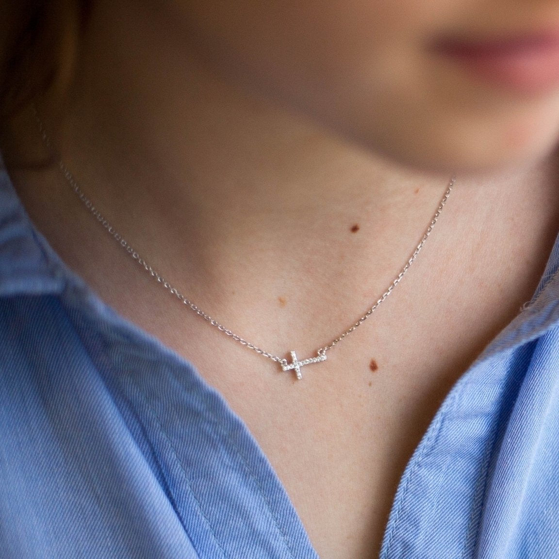 Kette mit Kreuz aus Silber mit Zirkonia