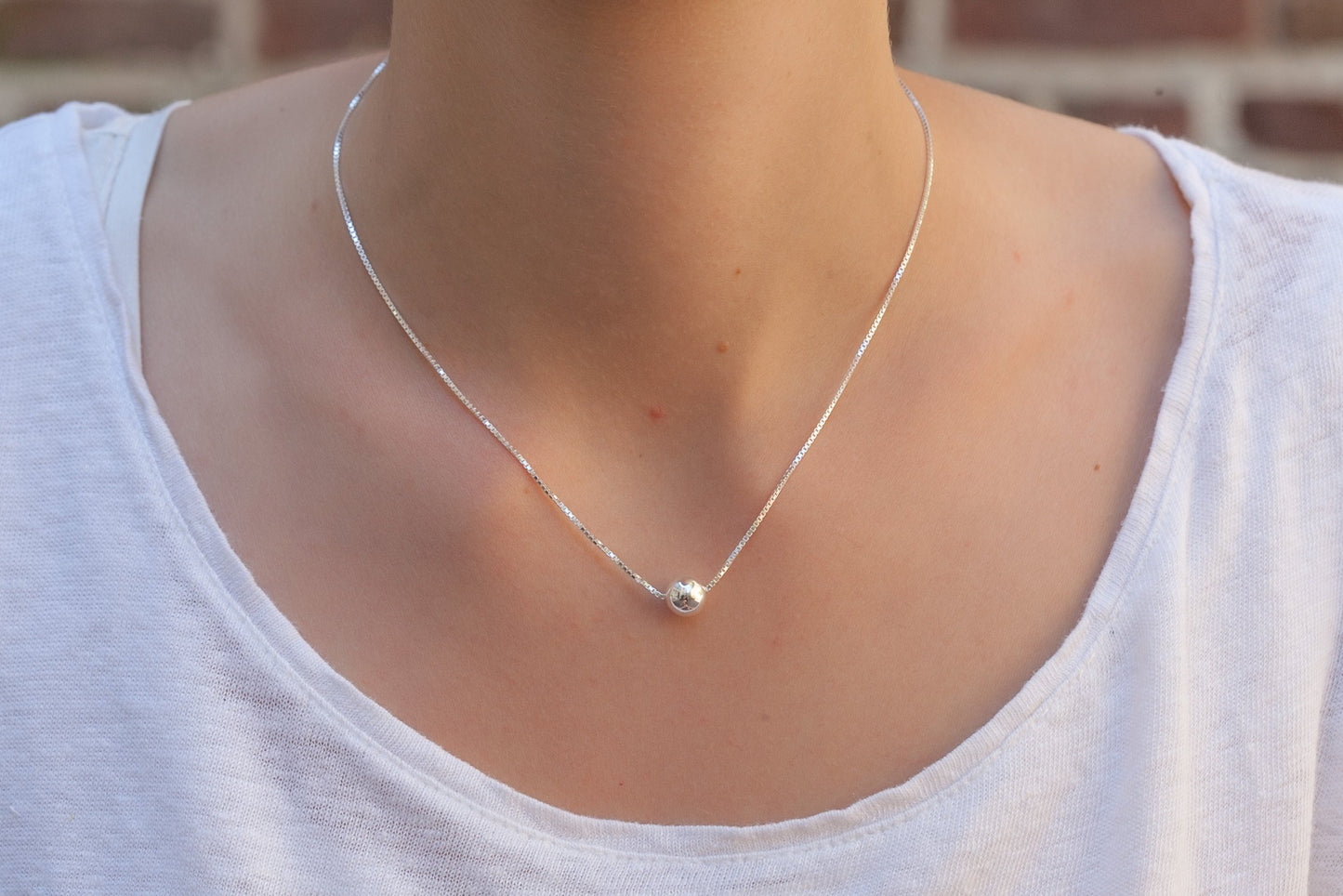 Kette mit Kugel Anhänger aus Silber