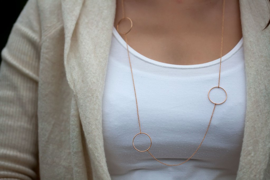 Lange Kette mit 3 Ringen versehen - 16Karat vergoldet