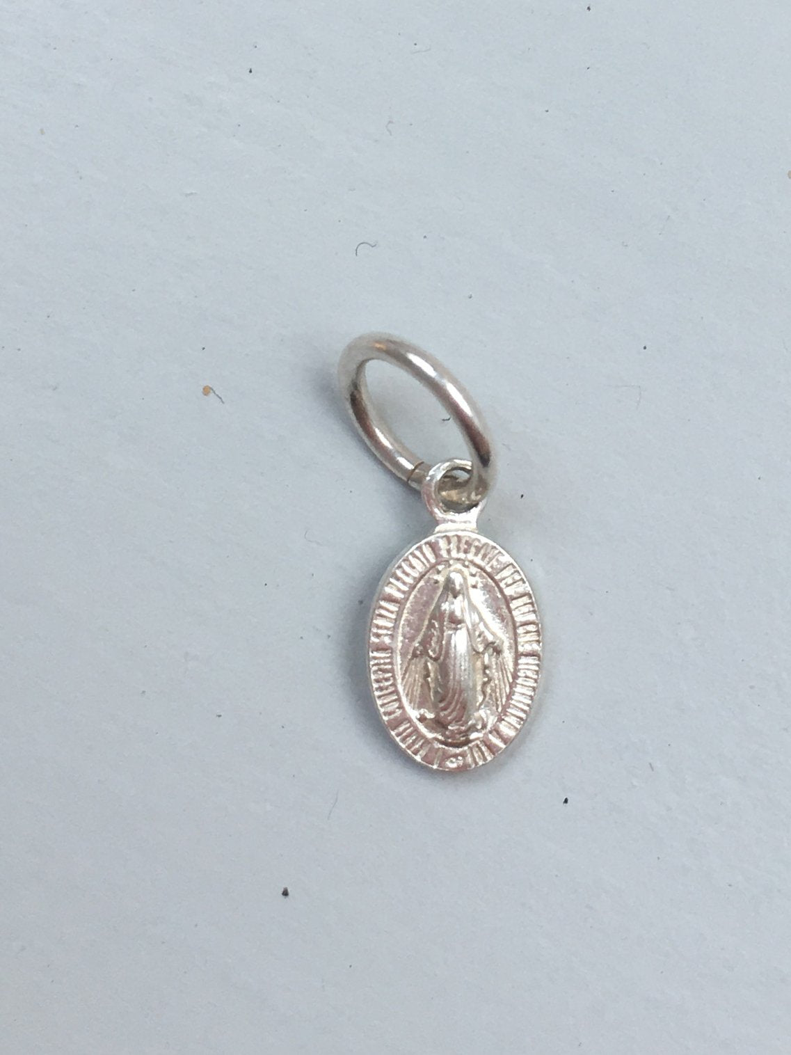 Kette mit Madonna-Anhänger aus Silber, Kette mit Anhänger Jungfrau Maria