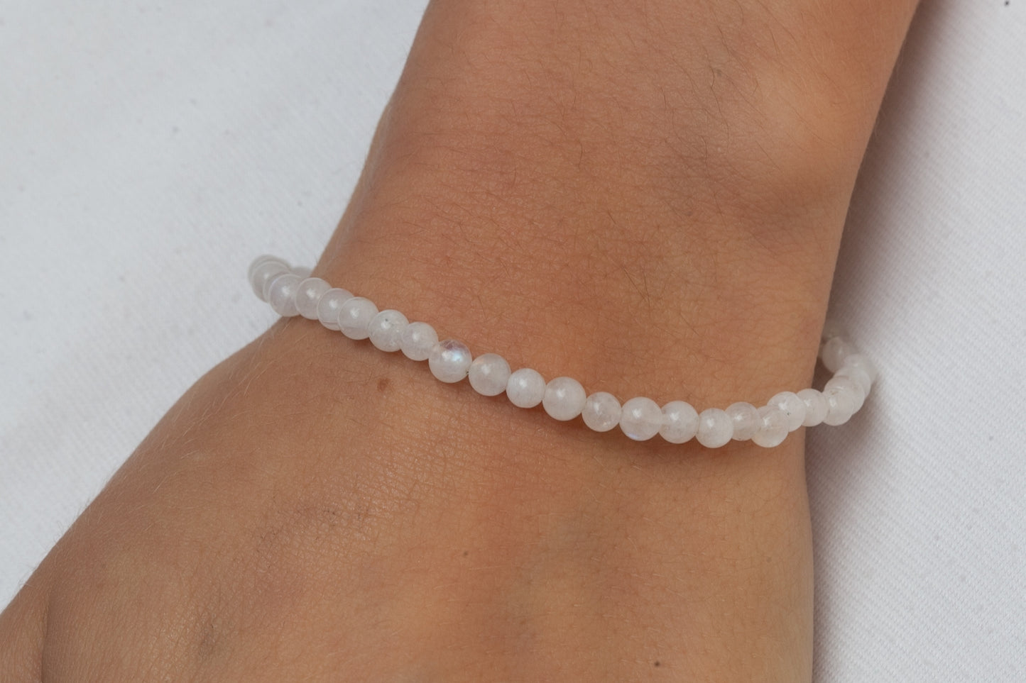 Mondstein Kugel Edelstein Stretch Armband