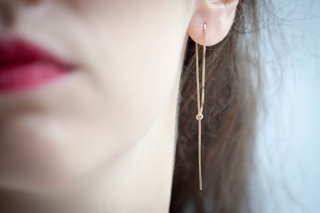 Stylische Ohrkettchen - 16 Karat vergoldet