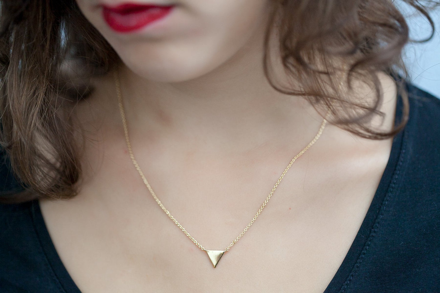 Kette mit kleinem Dreieck-Anhänger Vergoldet