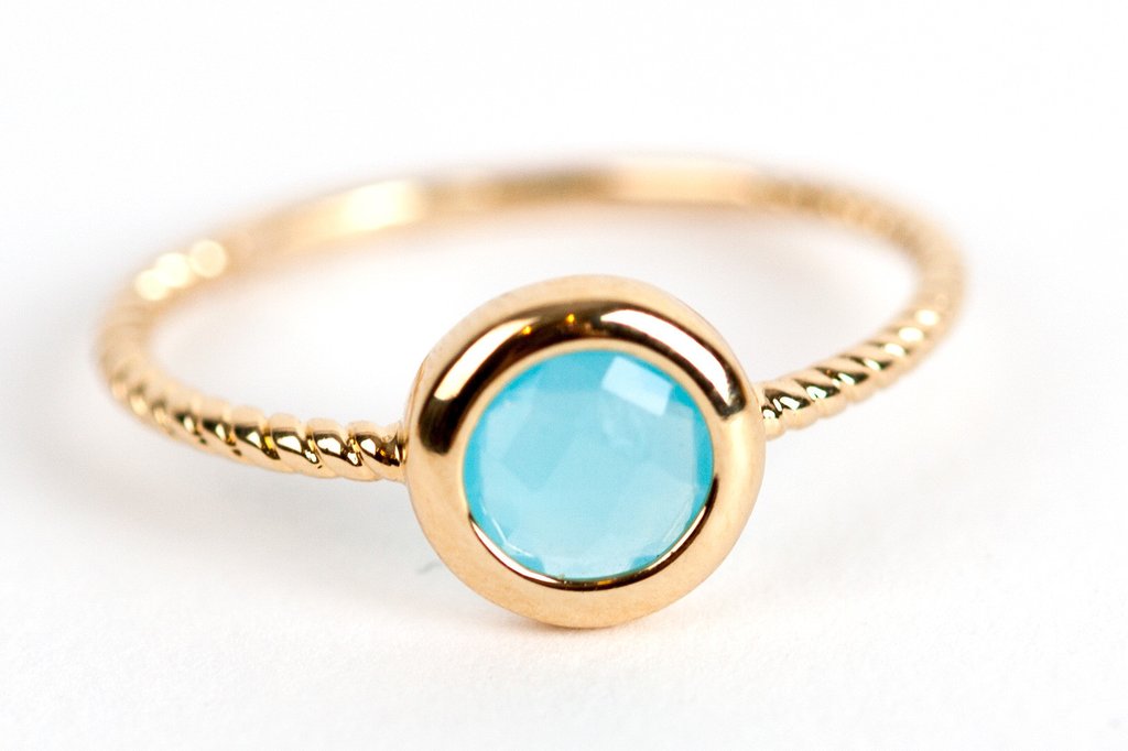 Ring mit türkisem Stein - Vergoldet
