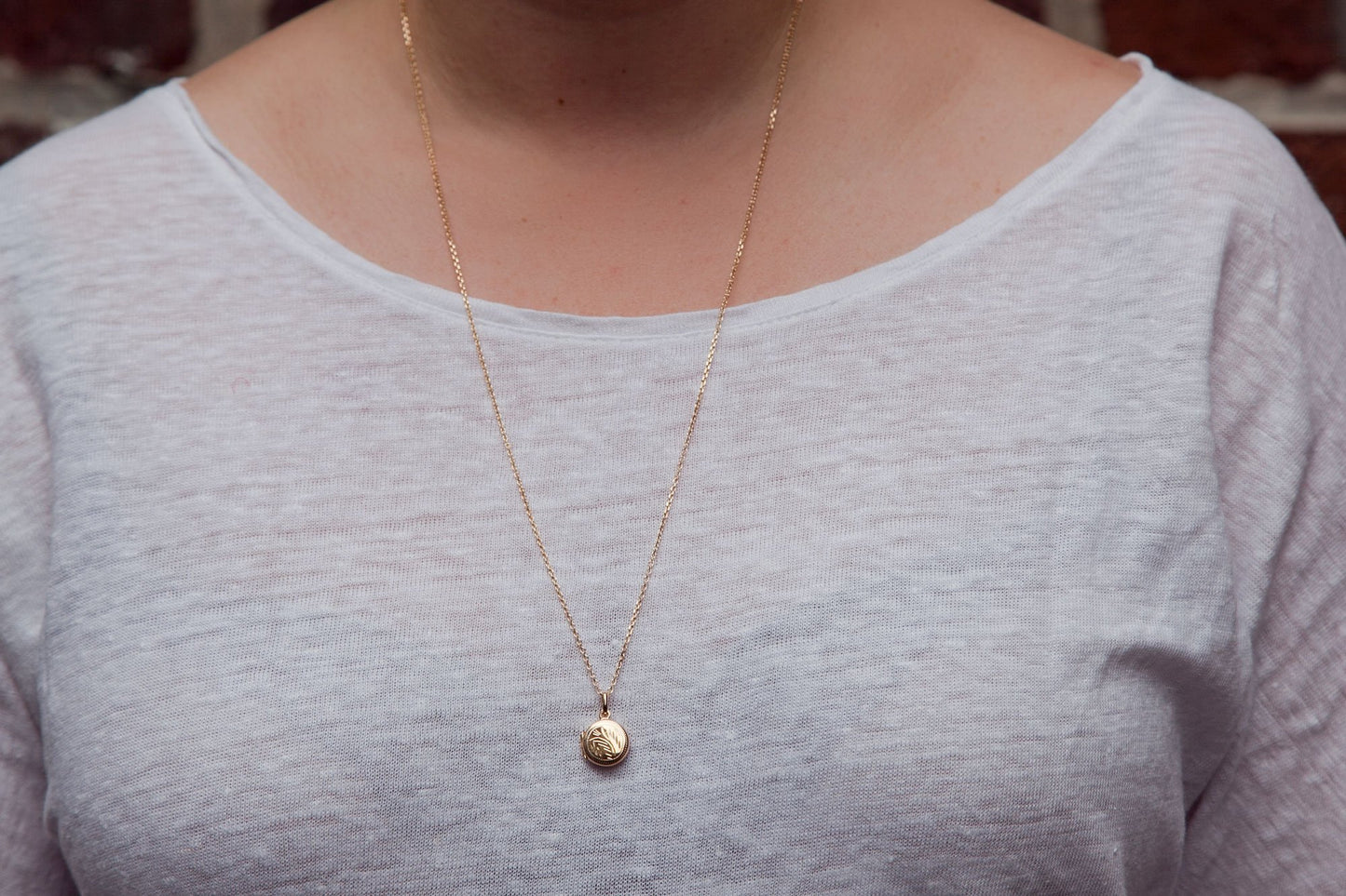 Lange Kette mit Rund Foto Medaillon - 16Karat vergoldet