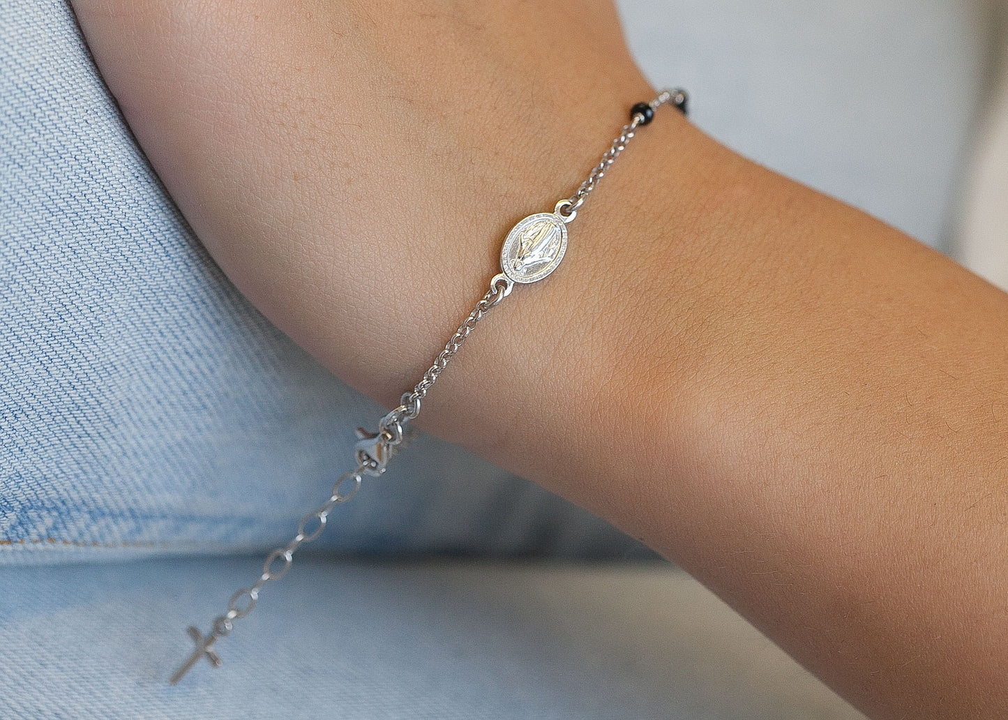 Armband Rosenkranz Santa Rita aus 925er Silber mit schwarzen Perlen