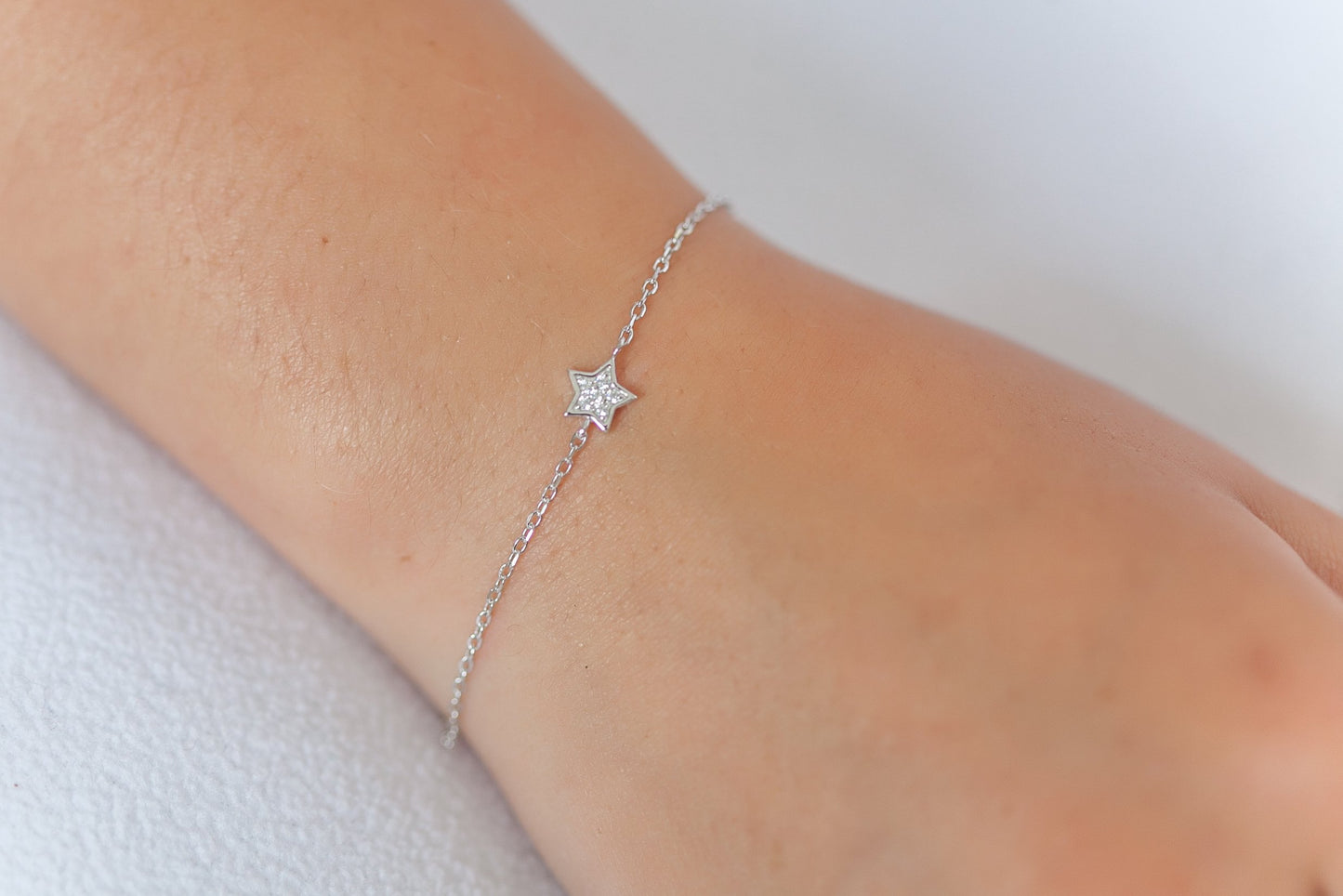Armband mit Stern mit Strass besetzt aus Silber