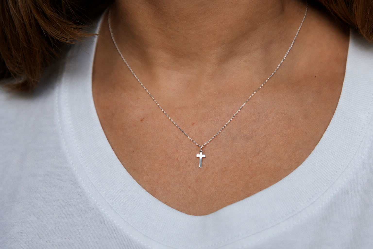 Halskette mit kleinem Kreuz aus 925 Silber