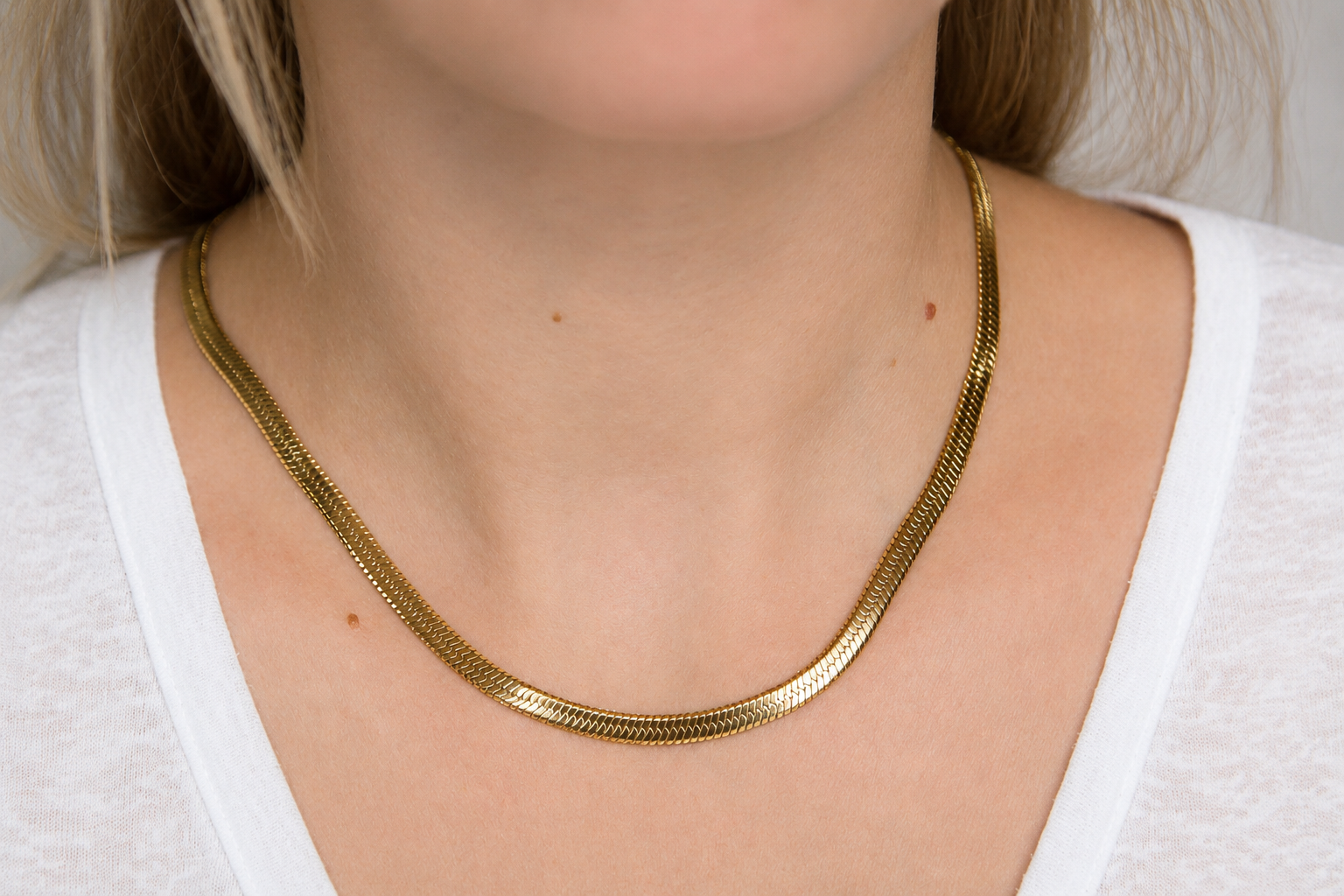 Goldene Schlangenkette aus Edelstahl