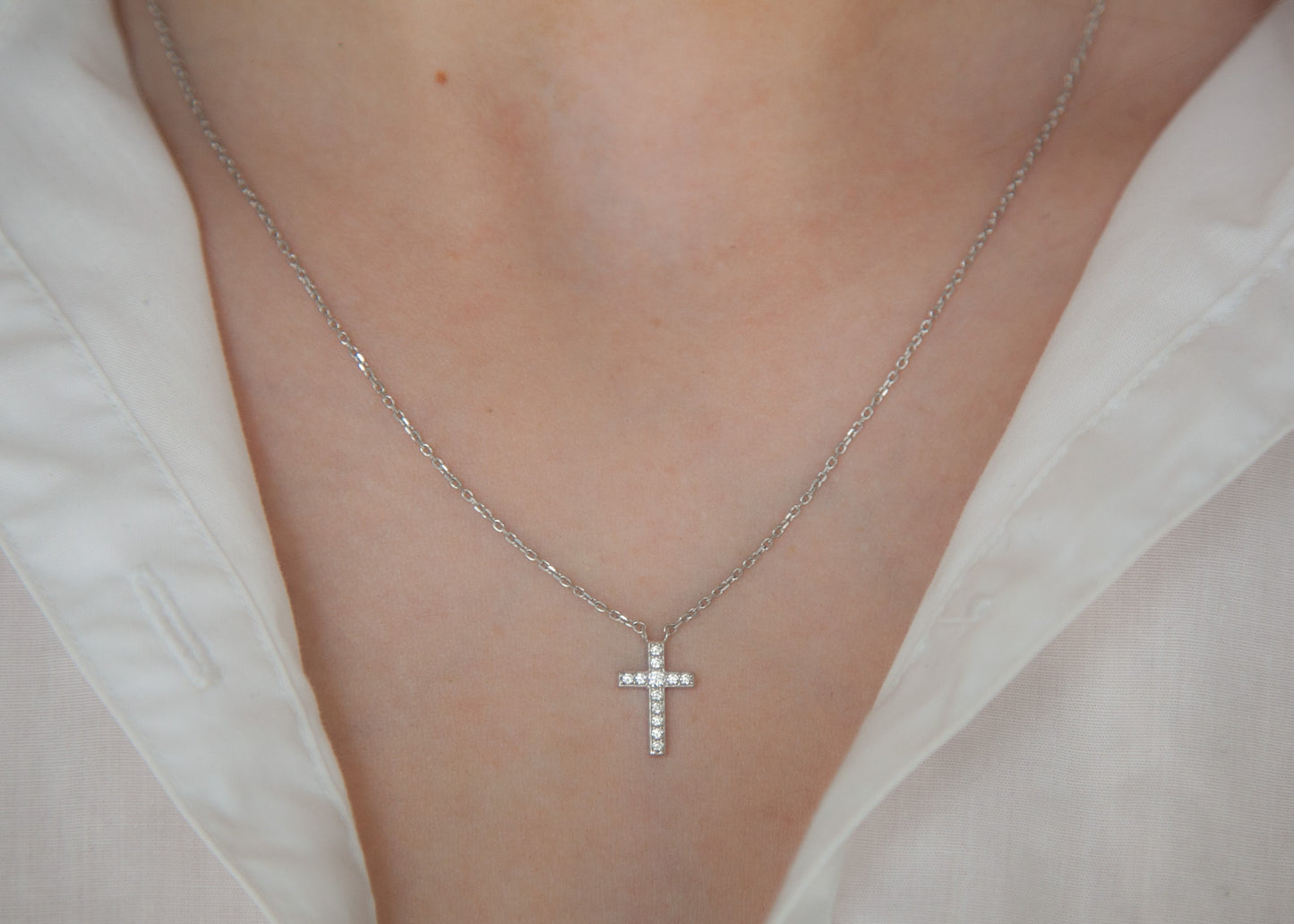 Kette mit Kreuz aus Silber mit Zirkonia - Kreuzkette für Damen