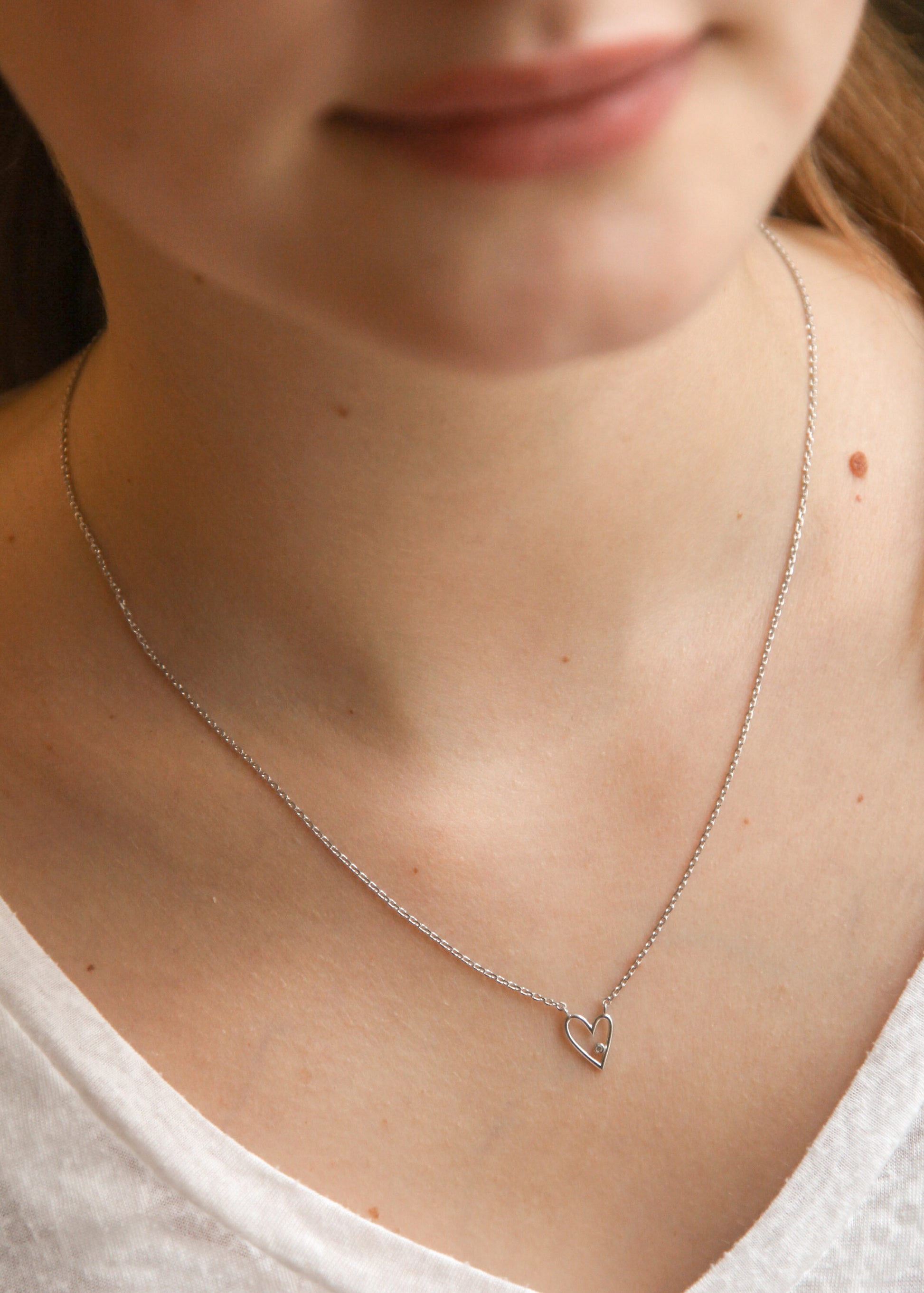 Silberkette mit Herzanhänger und Zirkonia – elegantes & zeitloses Design