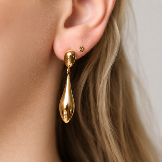 Goldene Tropfen-Ohrringe aus Edelstahl