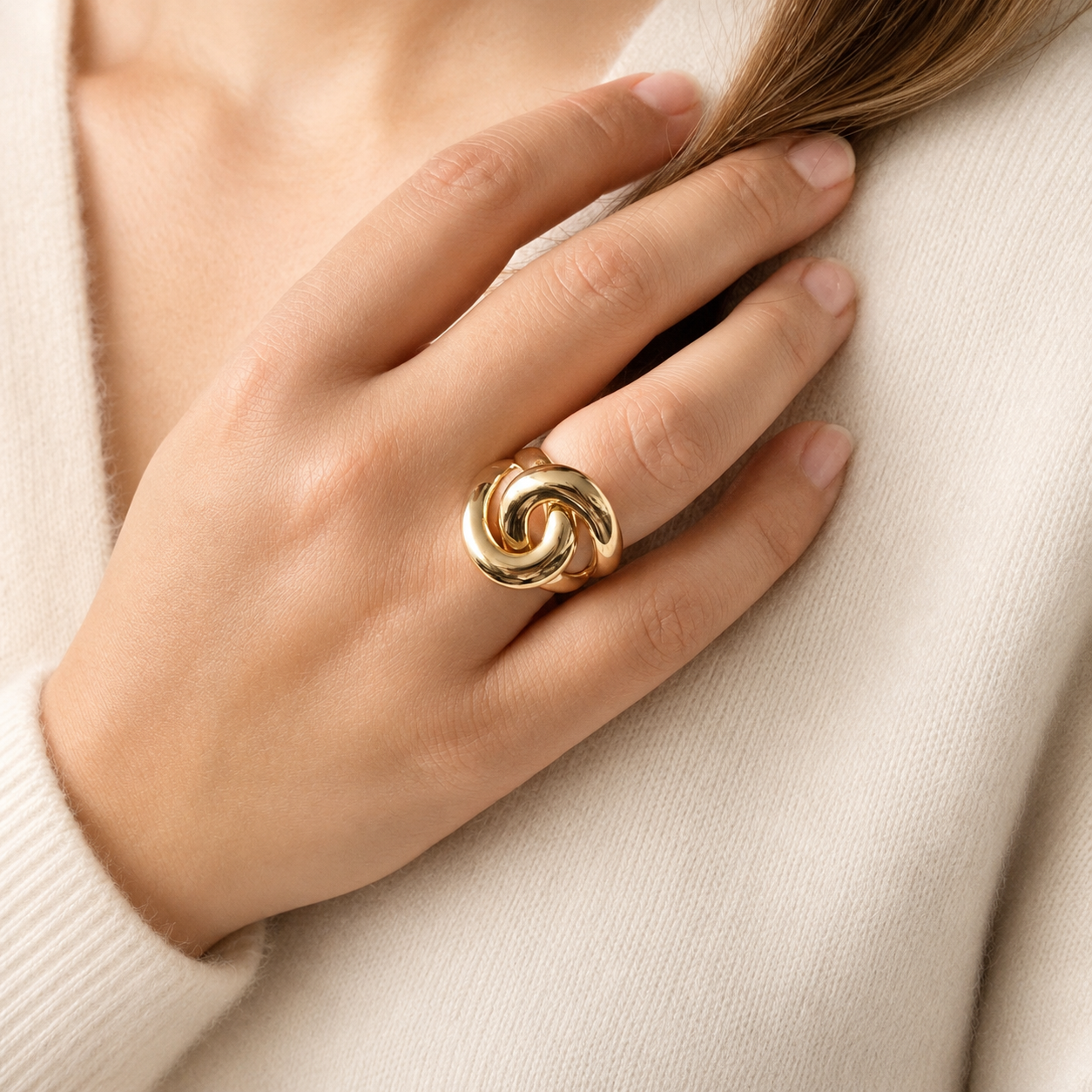 Vergoldeter verschlungener Ring