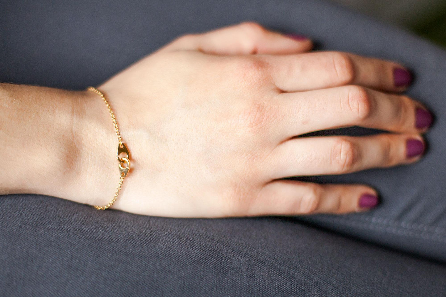 Armband mit Handschellen | 16Karat vergoldet