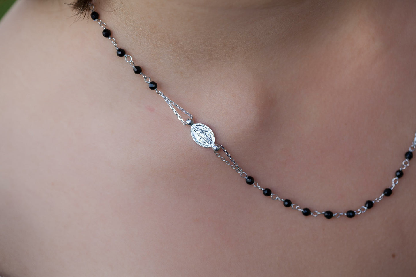 Halskette mit Rosenkranz aus 925er Silber, schwarz