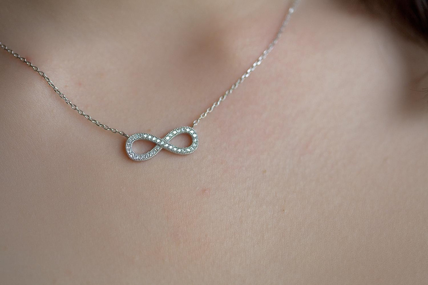 Infinity - Unendlich Halskette aus Silber mit Zirkonia